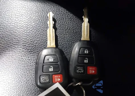 2016 Toyota Rav4 Xle from USA, damaged, VIN JTMRFREV1GD192207